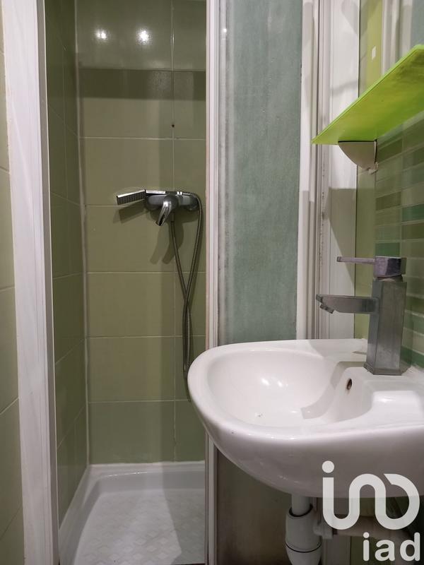 Studio - 9 m² - 1 pièce