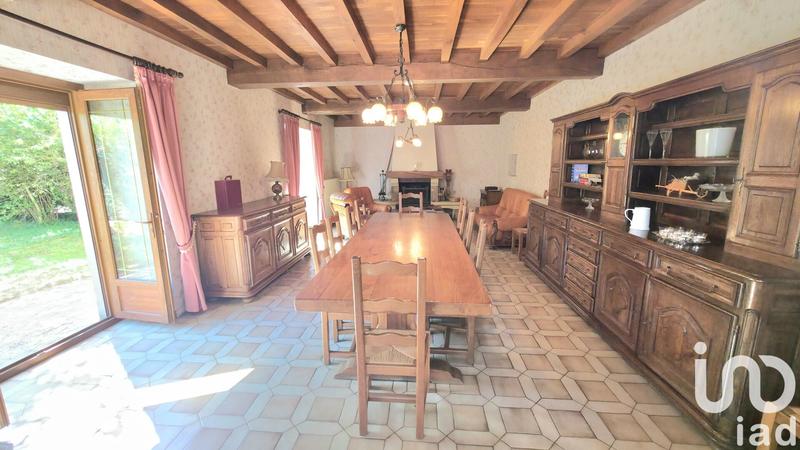 Maison - 245 m² - 9 pièces