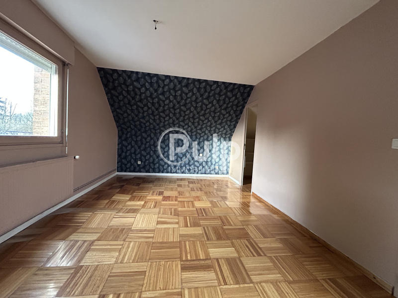 Maison - 245 m² - 5 pièces