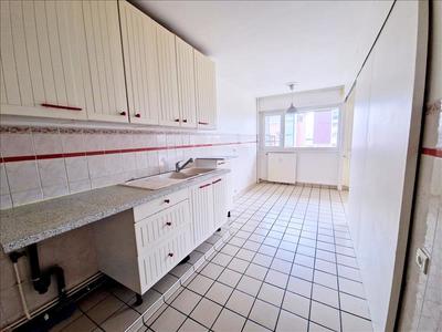 Appartement - 93 m² - 5 pièces