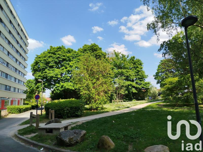 Appartement - 98 m² - 5 pièces