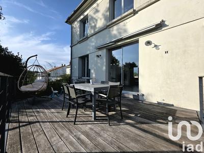 Maison de ville - 217 m² - 7 pièces