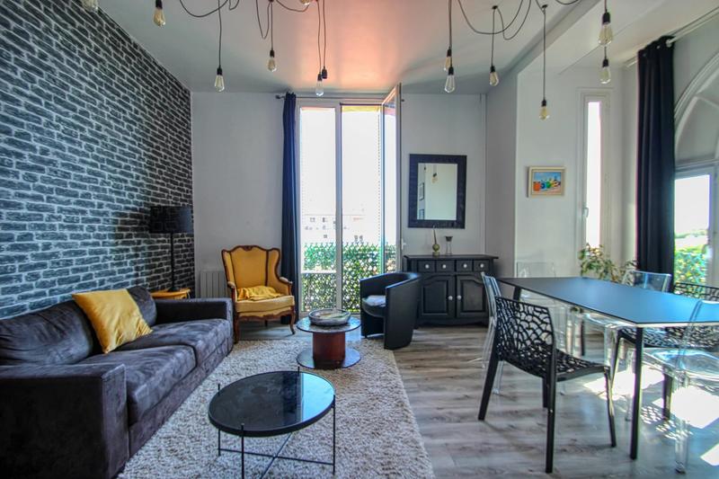 Appartement - 90 m² - 4 pièces