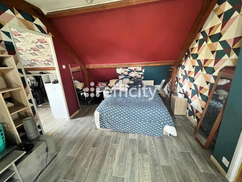 Maison - 182 m² - 7 pièces