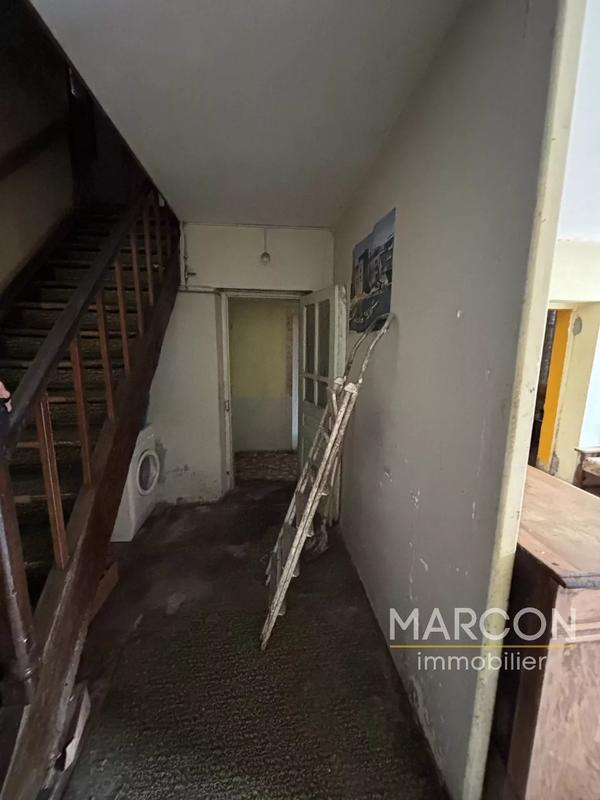 Maison - 149 m² - 8 pièces