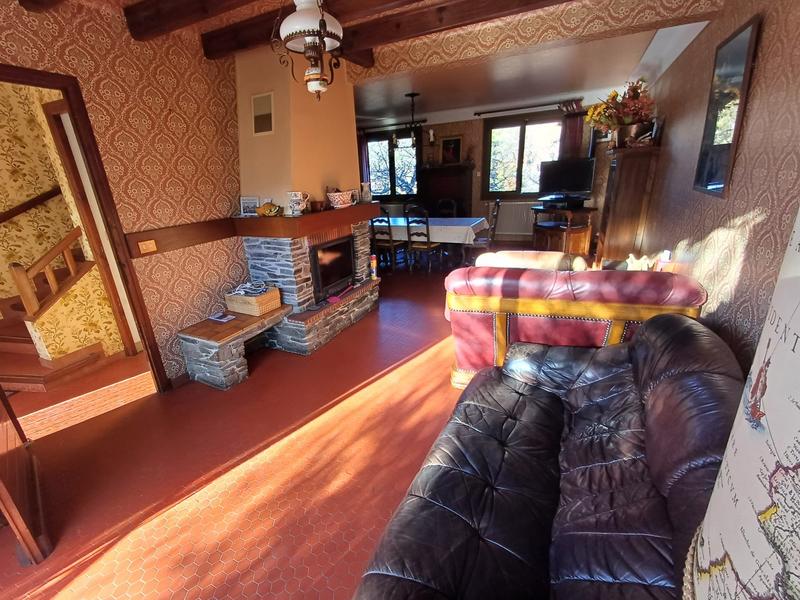 Maison traditionnelle - 200 m² - 5 pièces