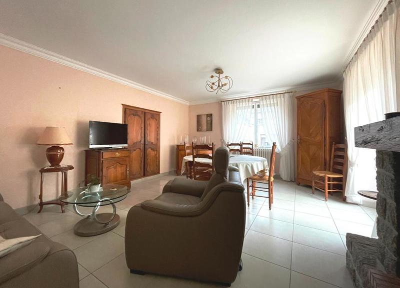 Maison - 90 m² - 5 pièces