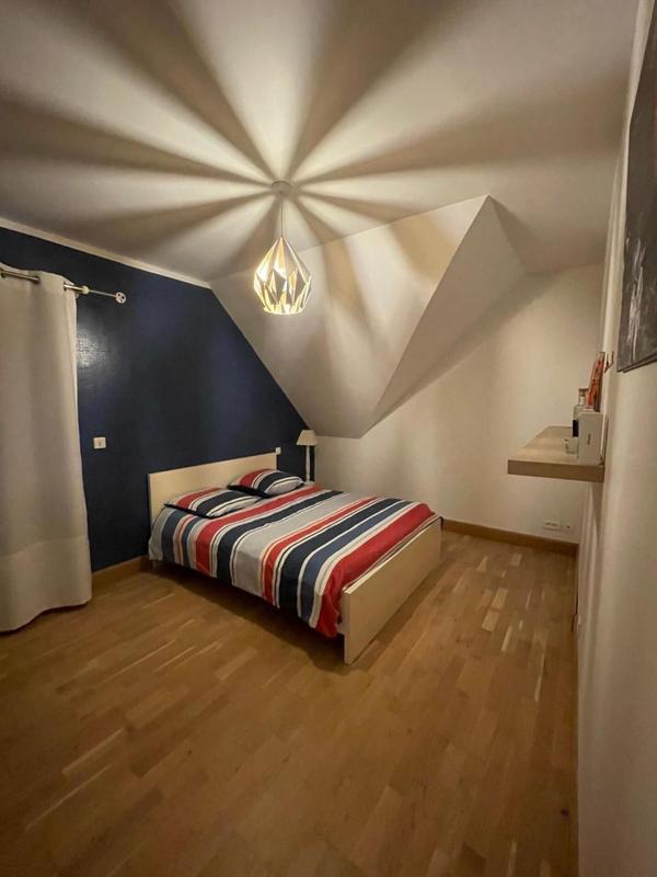 Maison - 190 m² - 8 pièces