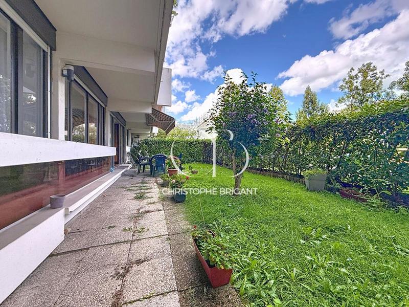 Appartement - 100 m² - 5 pièces