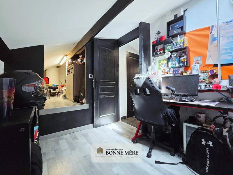 Maison - 90 m² - 4 pièces