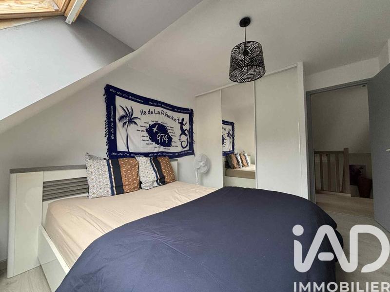 Maison - 99 m² - 5 pièces