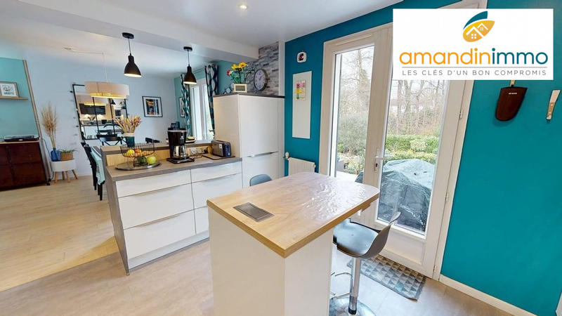 Maison - 98 m² - 7 pièces