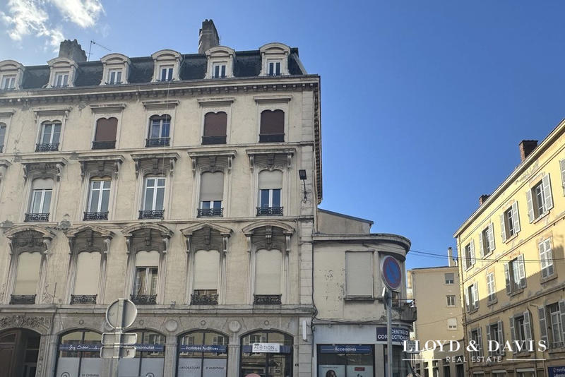 Appartement - 175 m² - 7 pièces