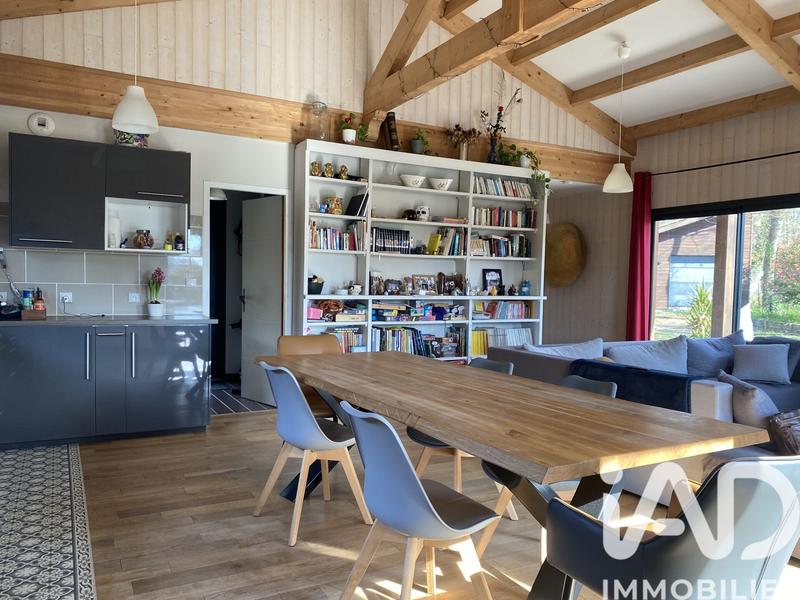 Maison - 161 m² - 7 pièces