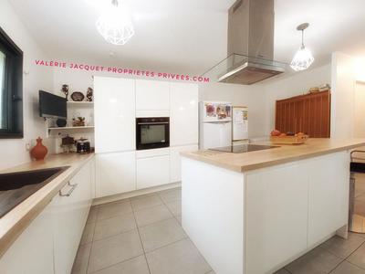 Maison - 125 m² - 5 pièces