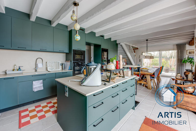 Maison - 185 m² - 7 pièces