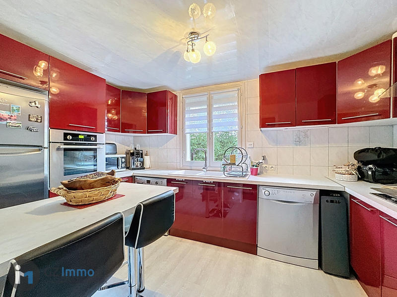 Maison - 98 m² - 6 pièces