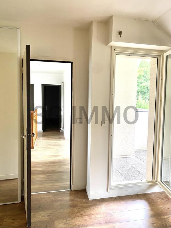 Propriété - 360 m² - 7 pièces