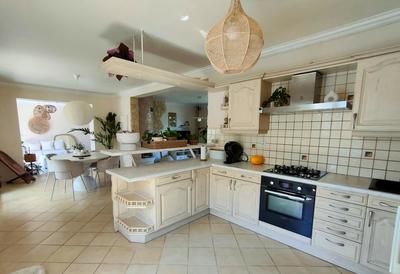 Maison - 157 m² - 6 pièces