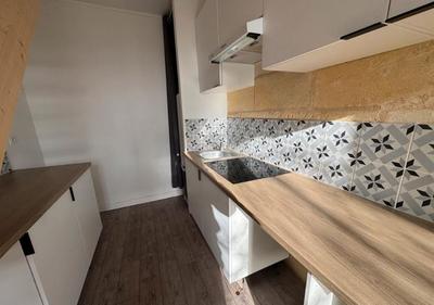 Appartement - 80 m² - 3 pièces