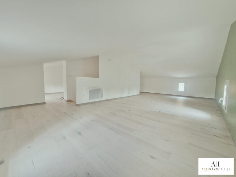 Villa - 108 m² - 6 pièces