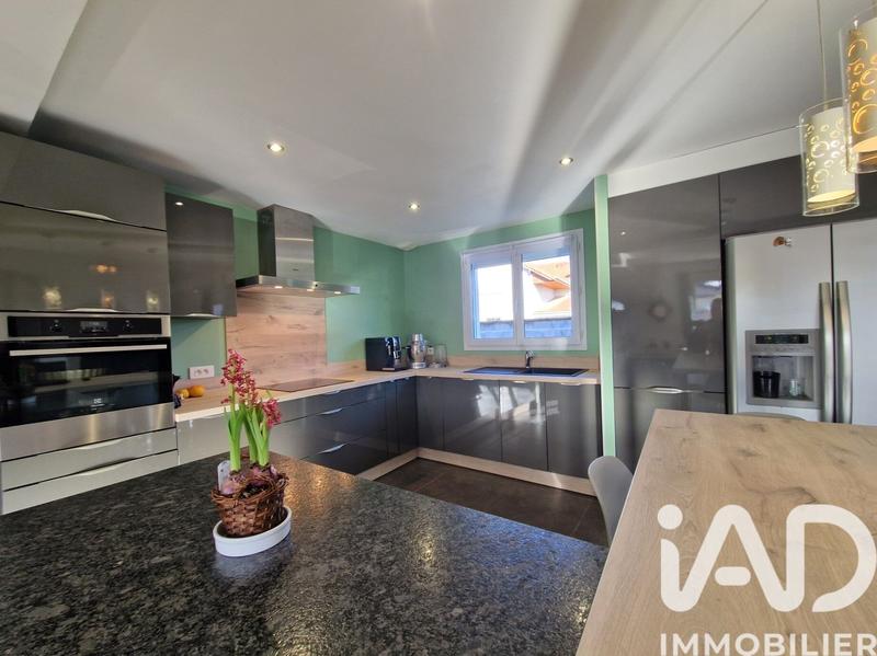 Maison - 123 m² - 6 pièces