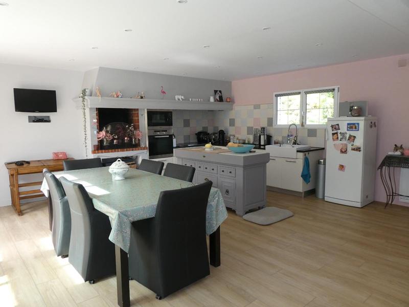 Maison - 255 m² - 8 pièces