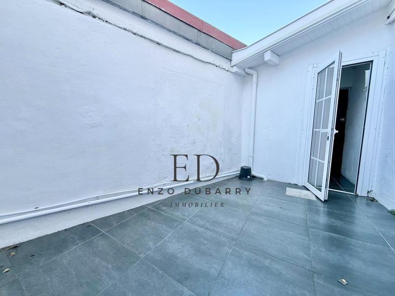 Appartement - 80 m² - 3 pièces