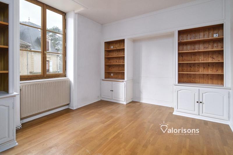 Maison - 167 m² - 6 pièces