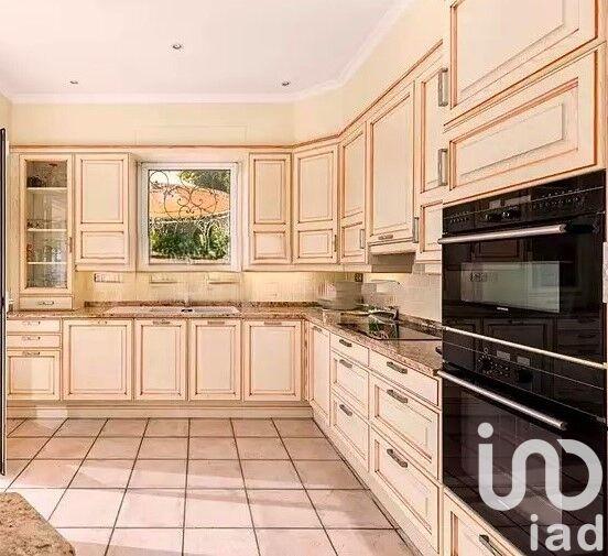 Maison - 142 m² - 5 pièces