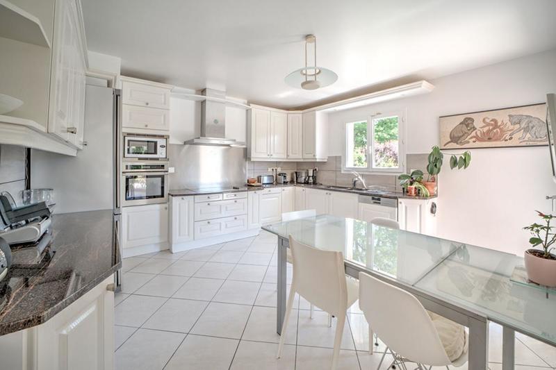 Maison - 320 m² - 7 pièces