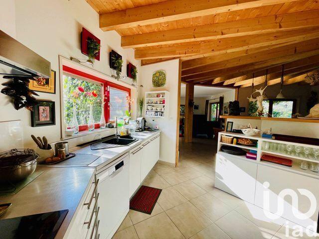 Maison de maîtres - 263 m² - 7 pièces