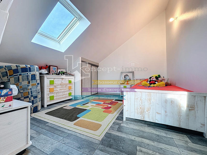 Maison - 111 m² - 6 pièces