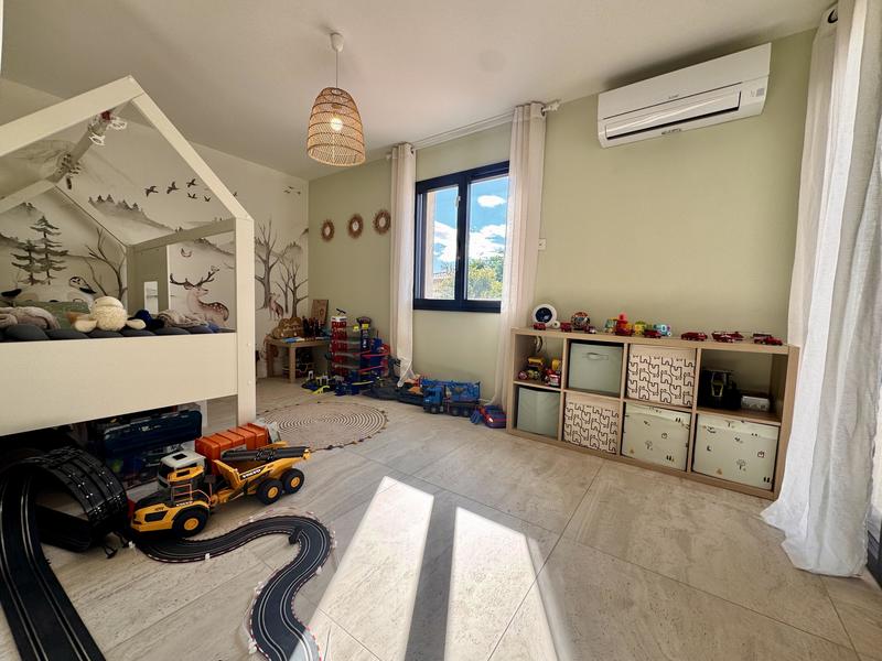 Maison contemporaine - 143 m² - 5 pièces