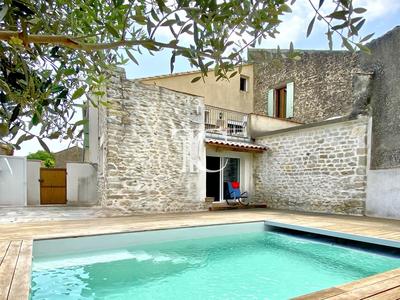 Maison - 272 m² - 8 pièces