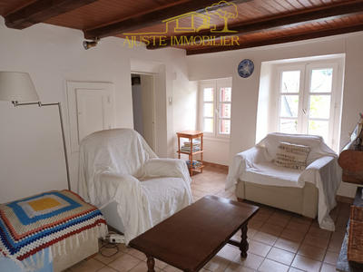 Maison - 90 m² - 5 pièces