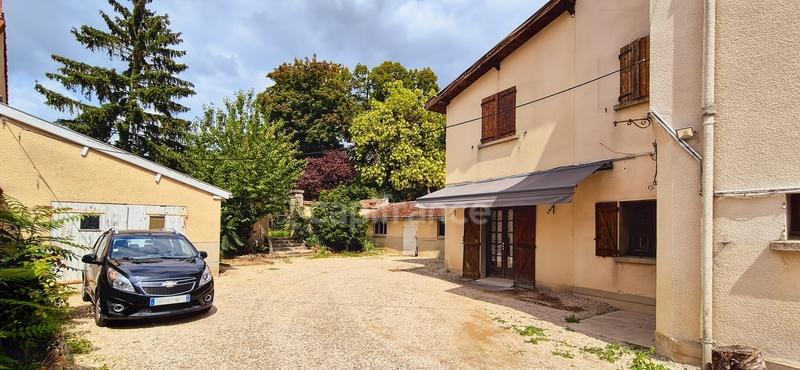 Maison de village - 152 m² - 8 pièces