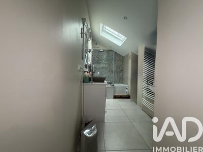 Maison - 122 m² - 7 pièces