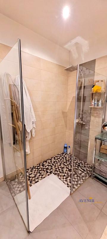 Appartement - 87 m² - 3 pièces