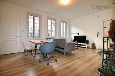 Appartement - 84 m² - 4 pièces