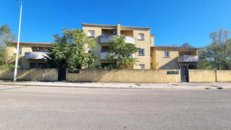 Immeuble - 834 m² - 34 pièces