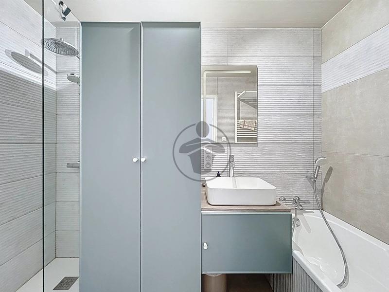 Appartement - 65 m² - 5 pièces