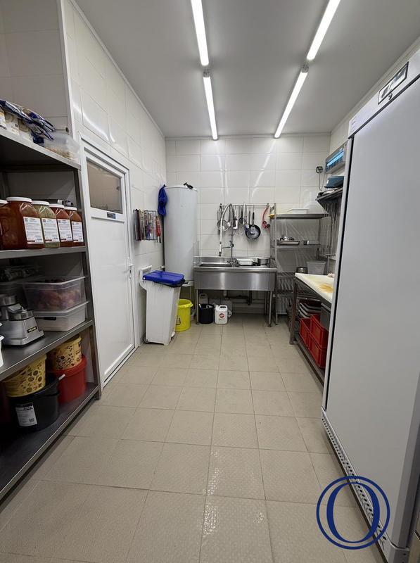 Fonds de commerce - 110 m²