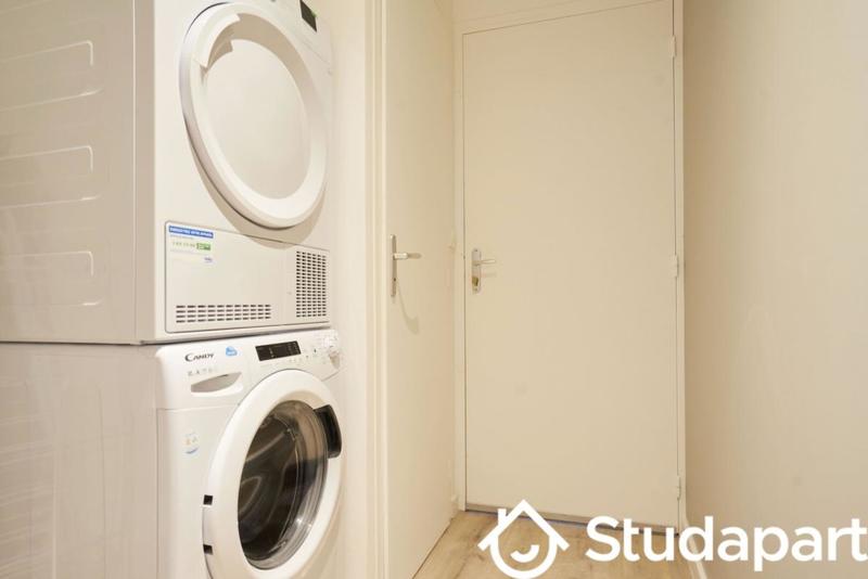 Chambre - 11 m² - 1 pièce