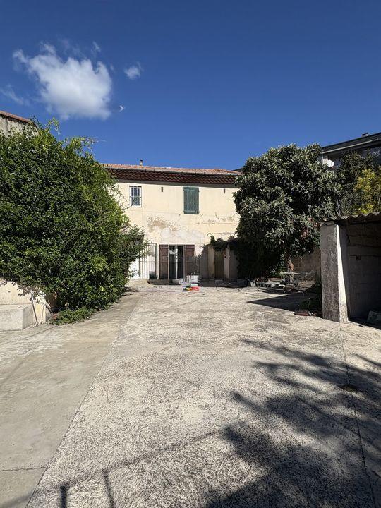 Maison - 500 m² - 10 pièces