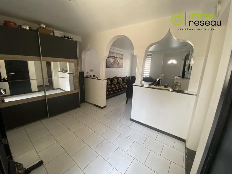 Maison - 97 m² - 5 pièces