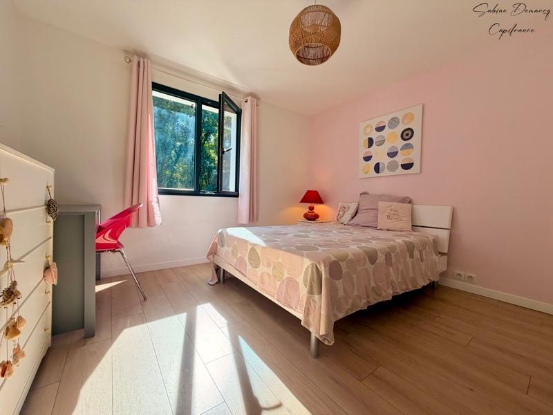 Maison - 185 m² - 5 pièces