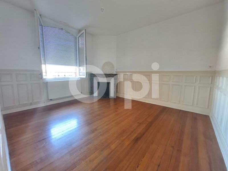 Appartement - 81 m² - 3 pièces