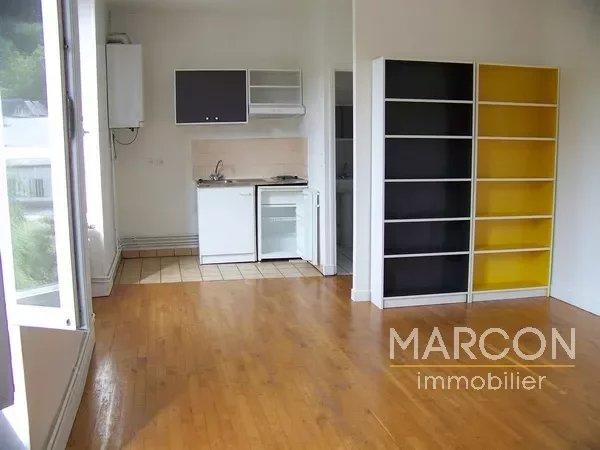 Maison - 428 m² - 18 pièces