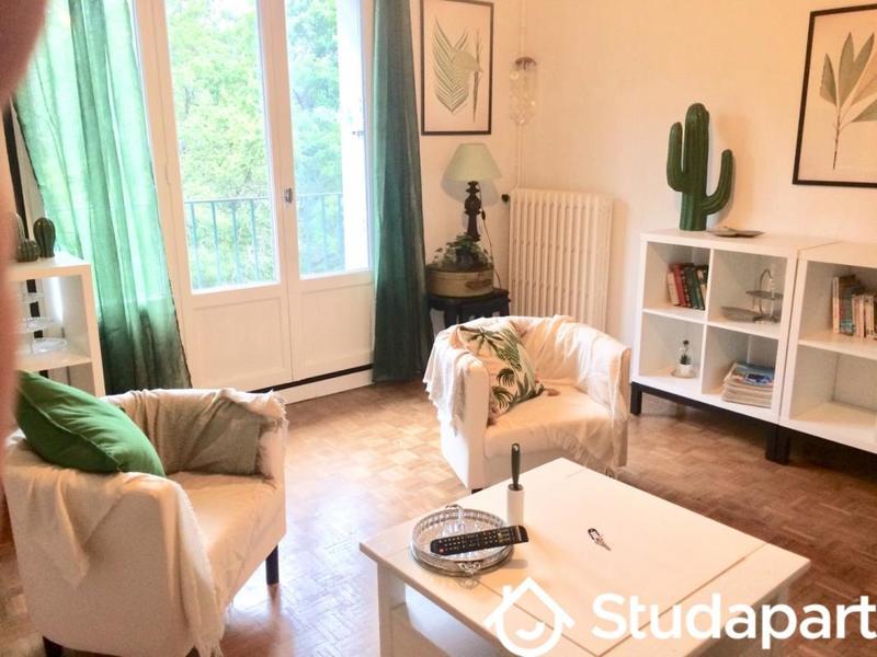 Chambre - 12 m² - 1 pièce